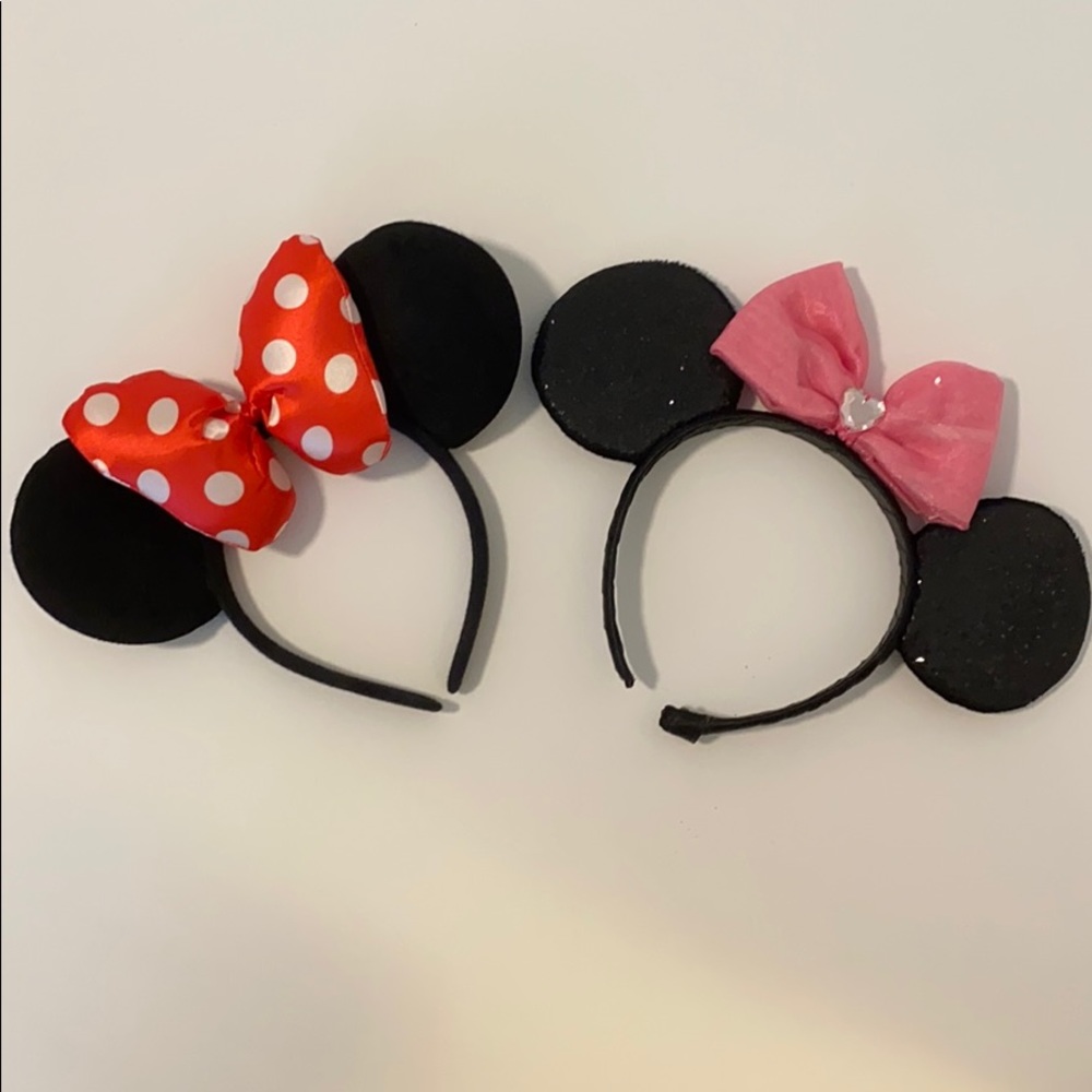 Minnie Mouse ears